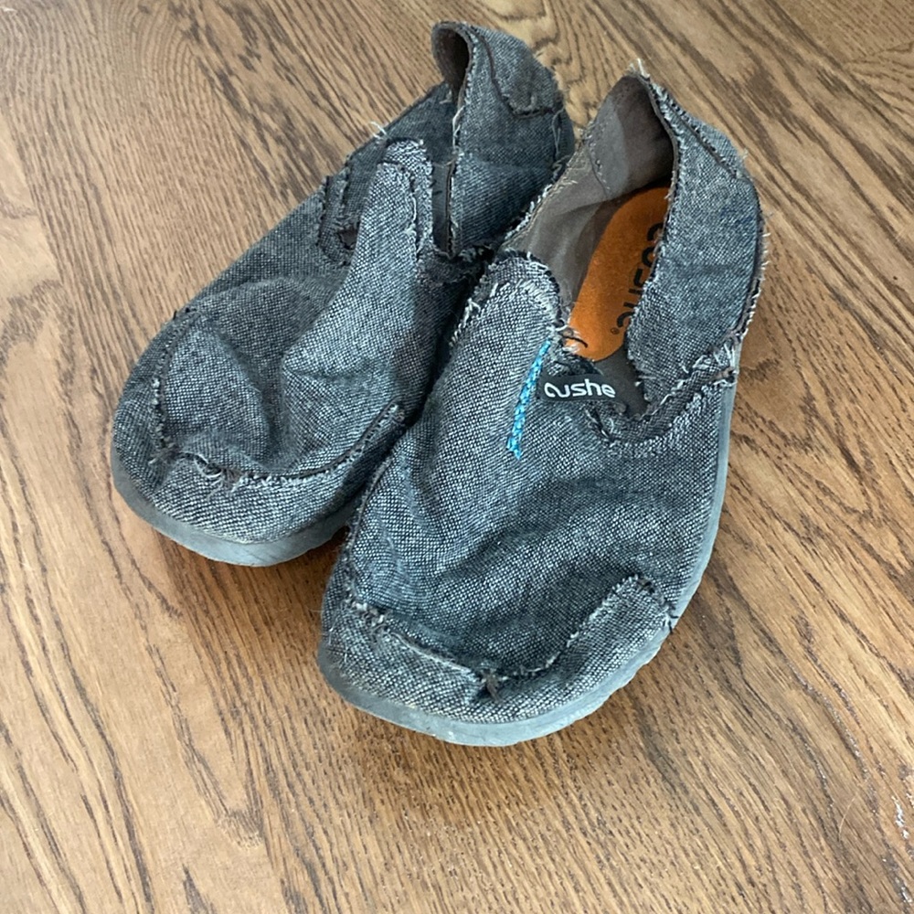 Cushe Canvas Slippers - 11US
